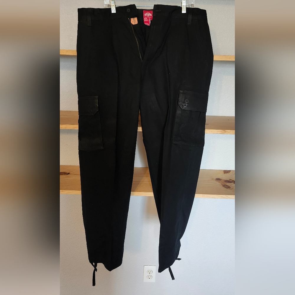 Size 38 Waist Mark your Mark Black Cargo pants